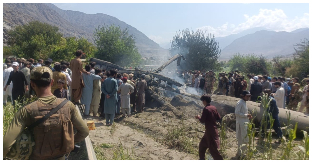 আগস্টে একই মডেলের আরেকটি হেলিকপ্টার বন্যা ত্রাণ তৎপরতা চালানোর সময় বিধ্বস্ত হয়। ছবি: এক্স